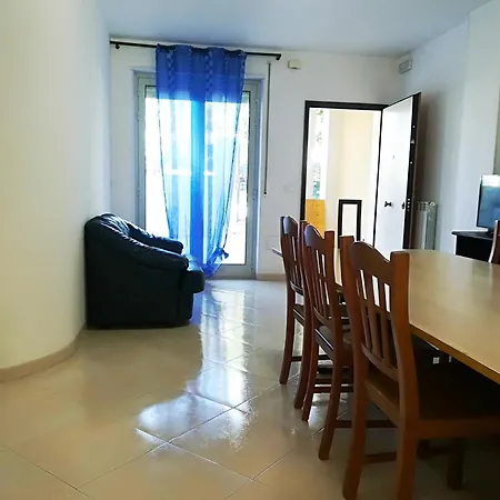 Casa Vacanza Elettra Tatil Evi *